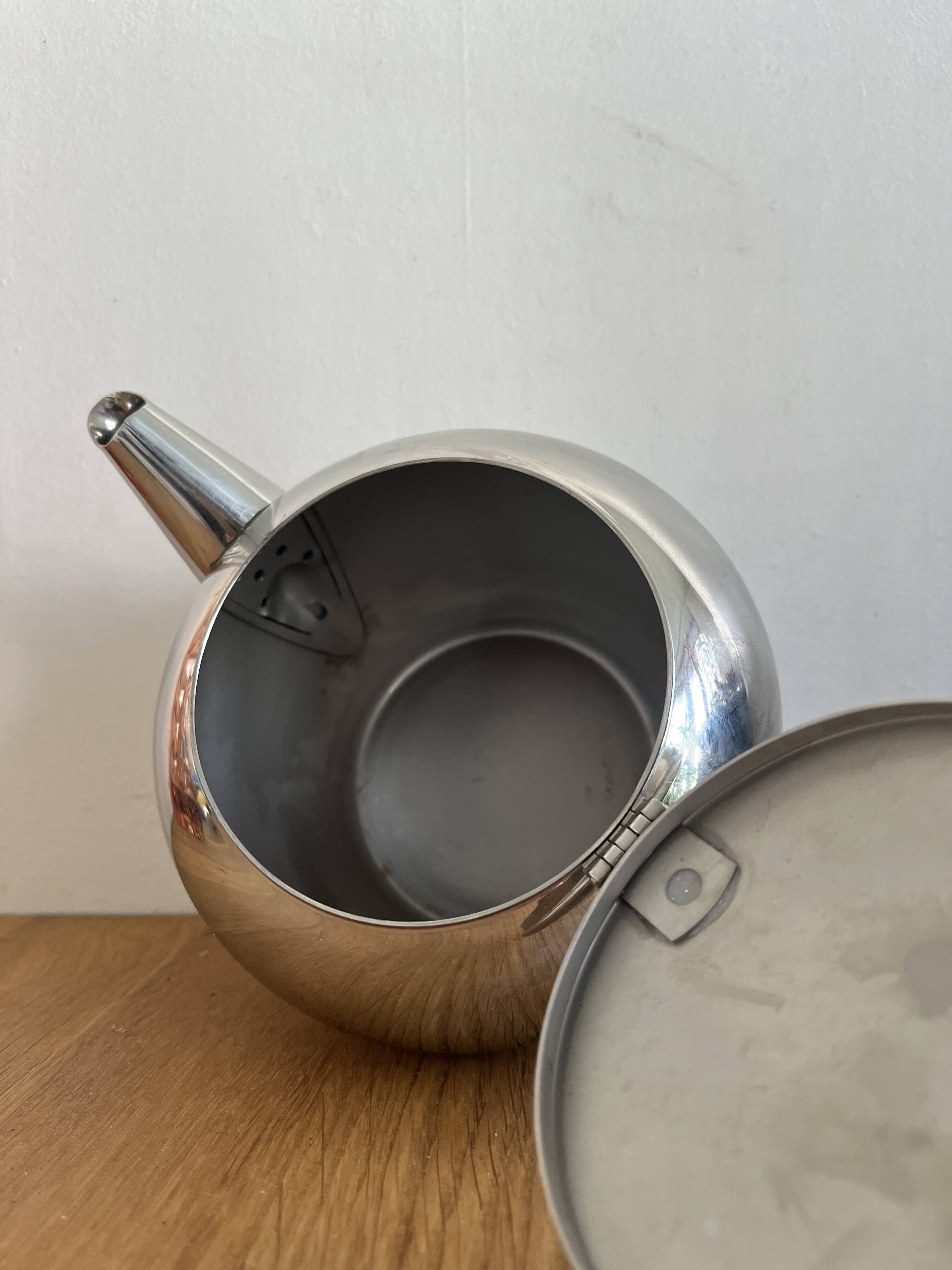 Vintage 70s stainless steel teapot