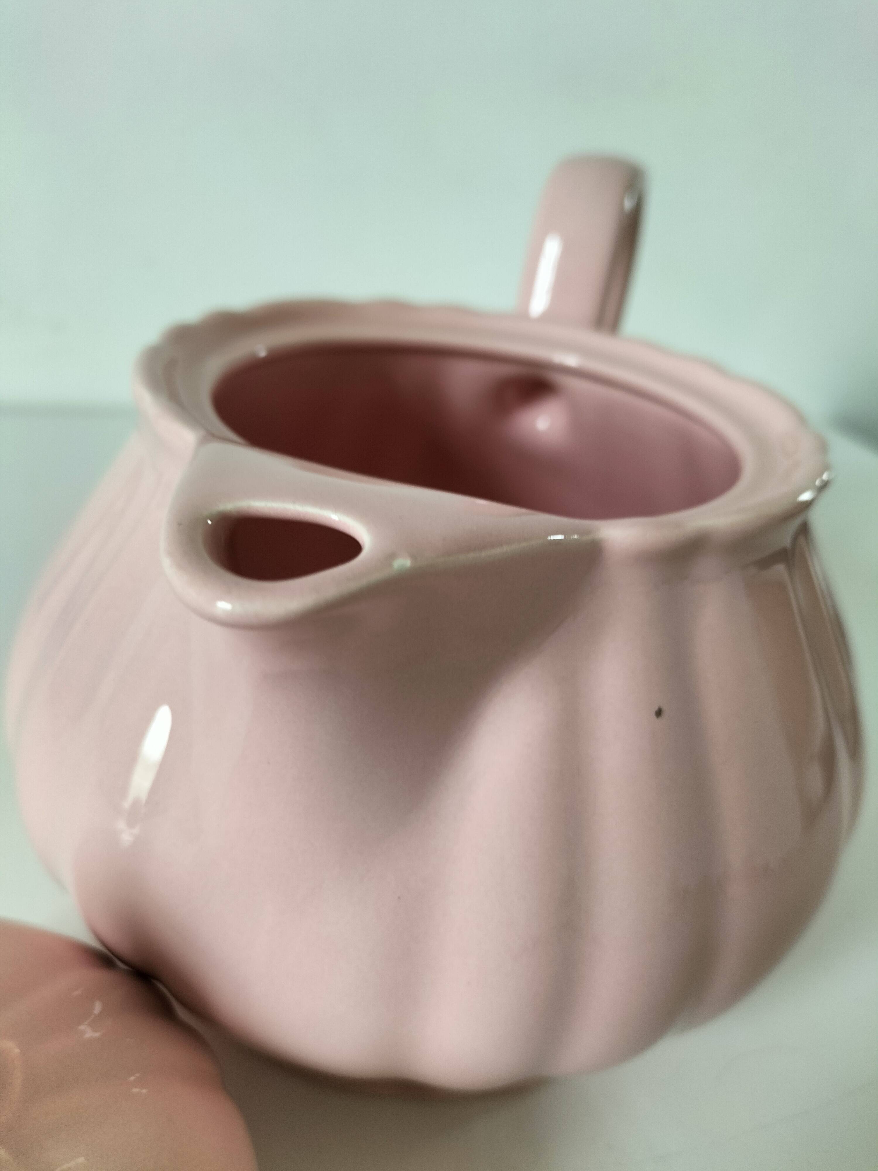 Vintage mid-century ribbed pink powder teapot by Salins.