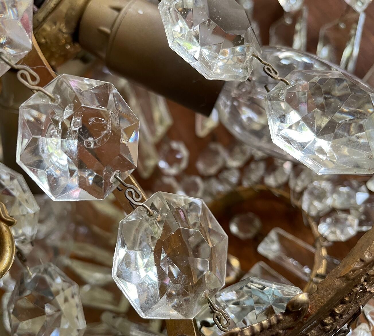 Chandelier pampilles D24