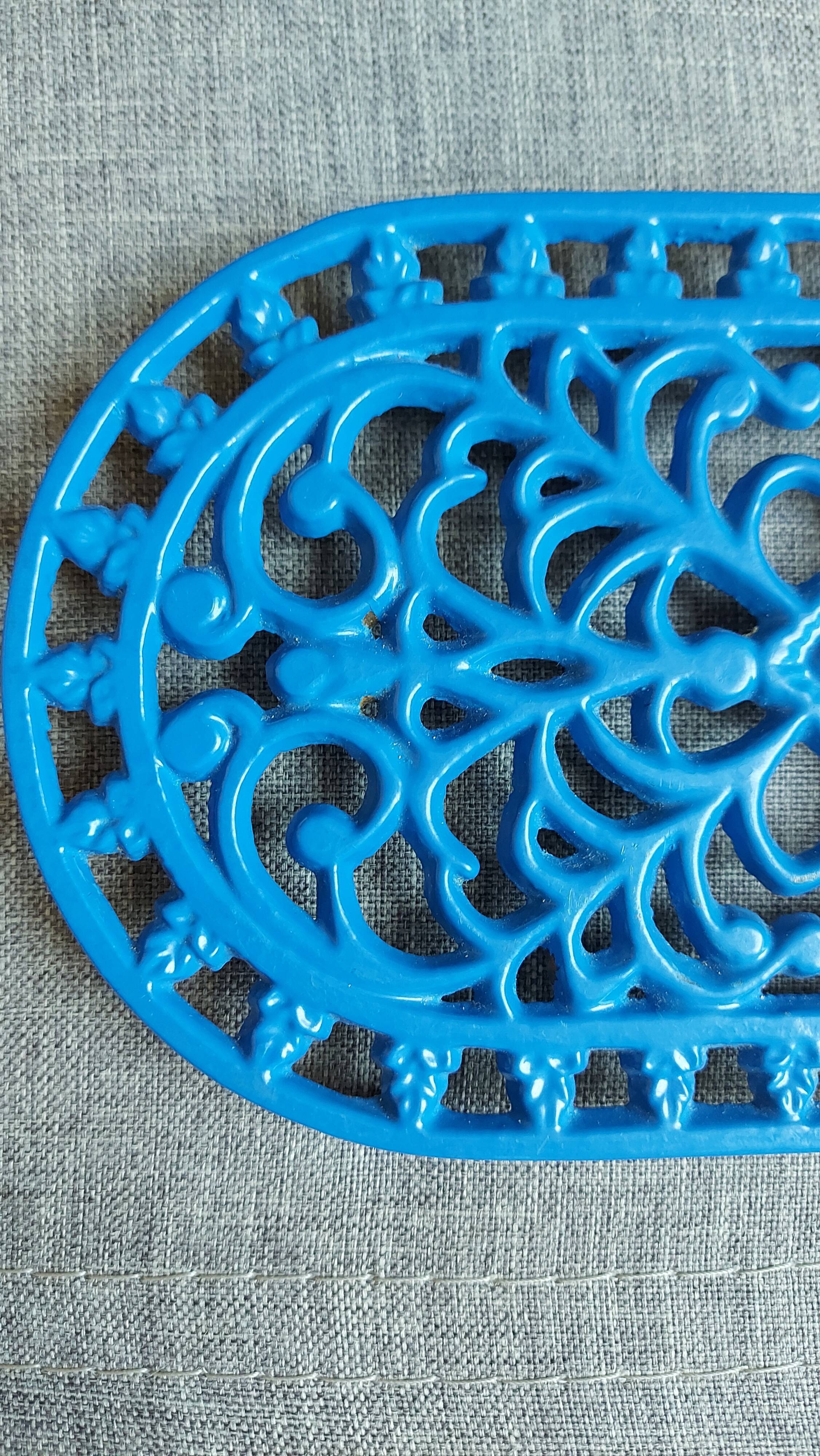 Cast-glass flat bottom