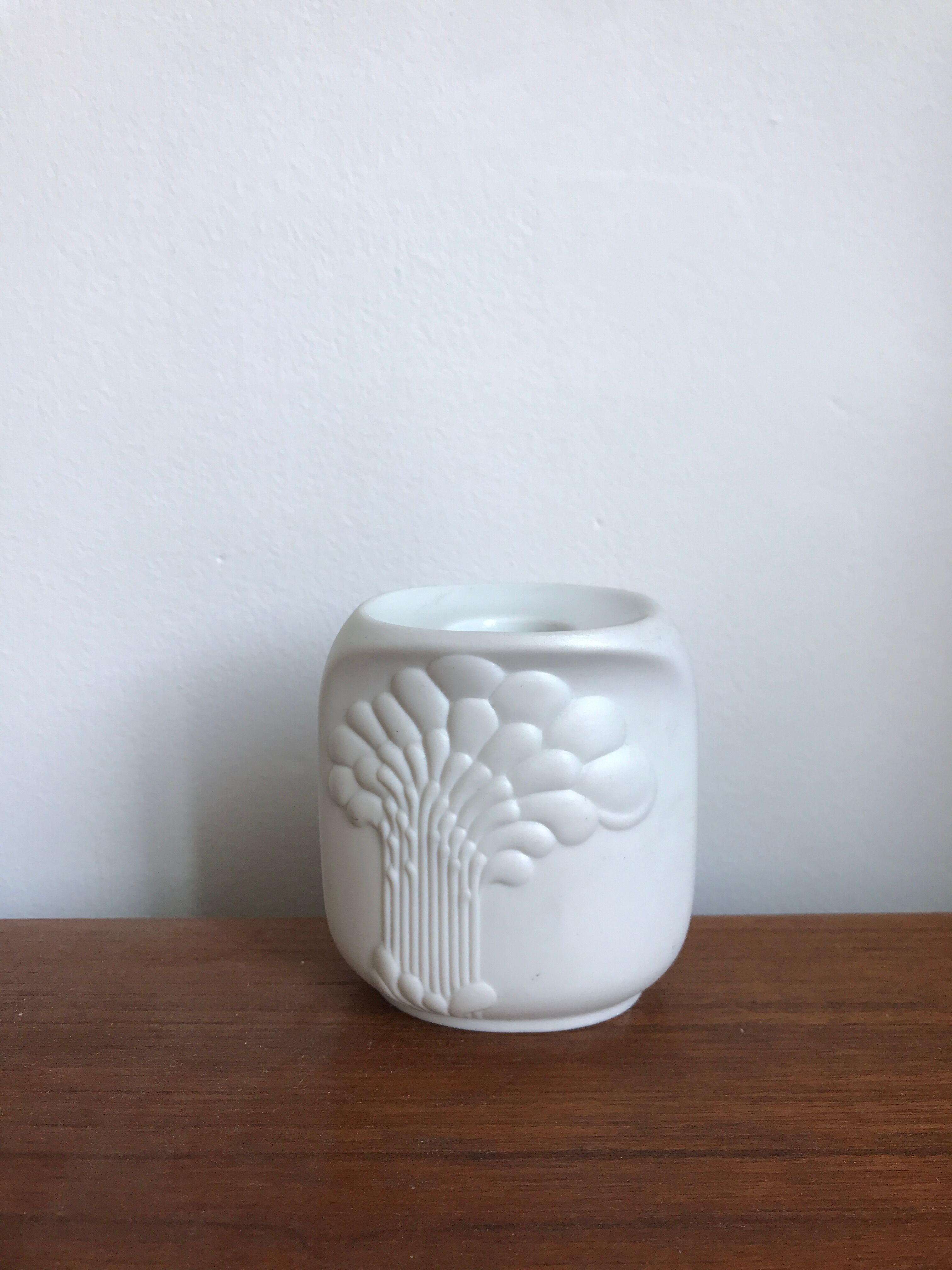 De Keiser biscuit candle holders