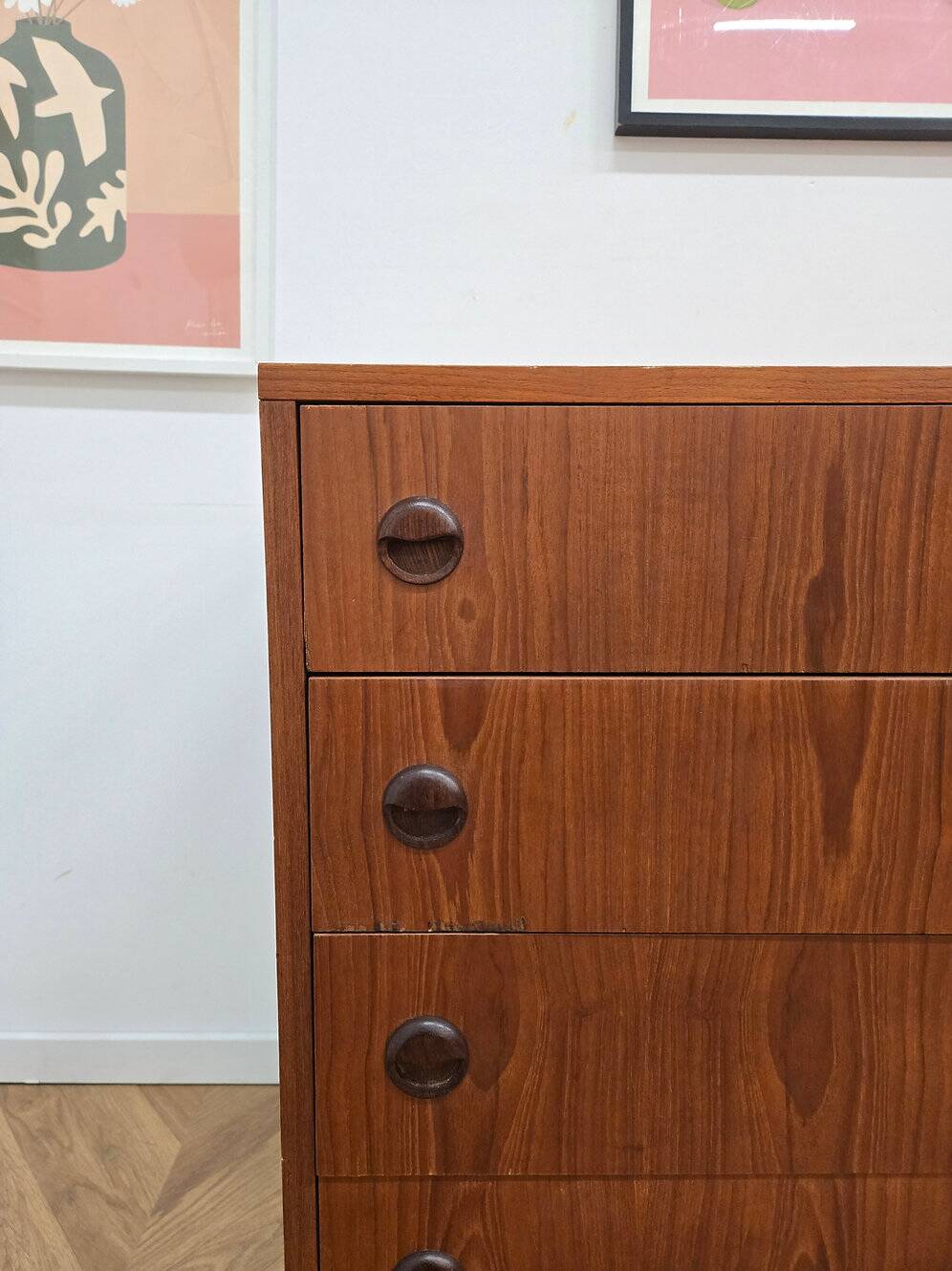 Commode vintage