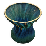 Vase en verre recouvert de soie