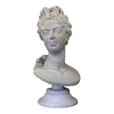 Buste en pierre limoneuse d’après Coysevox, portrait de la duchesse de Bourgogne