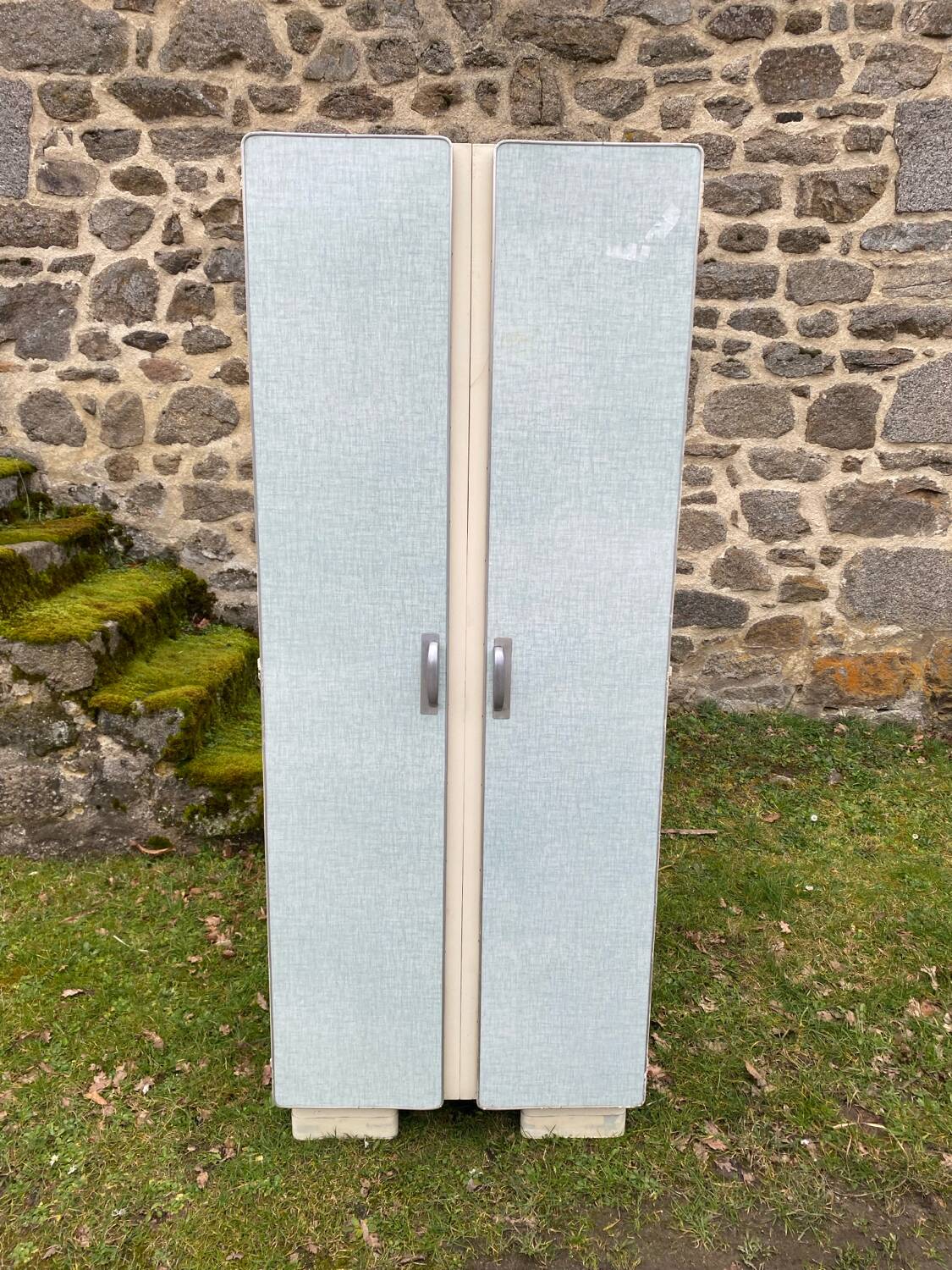 Armoire vintage en Formica bleu (vert d’eau)