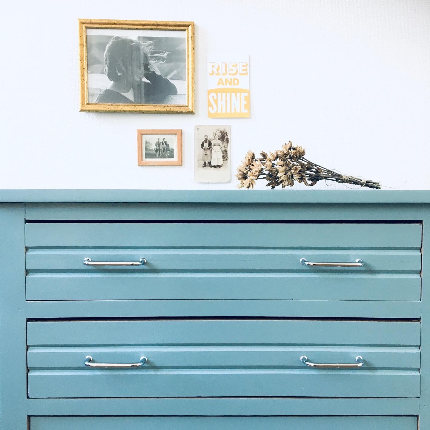 Vintage chest of drawers