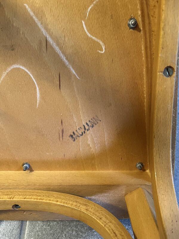 Chaise bistrot BAUMANN bois et simili cuir rouge