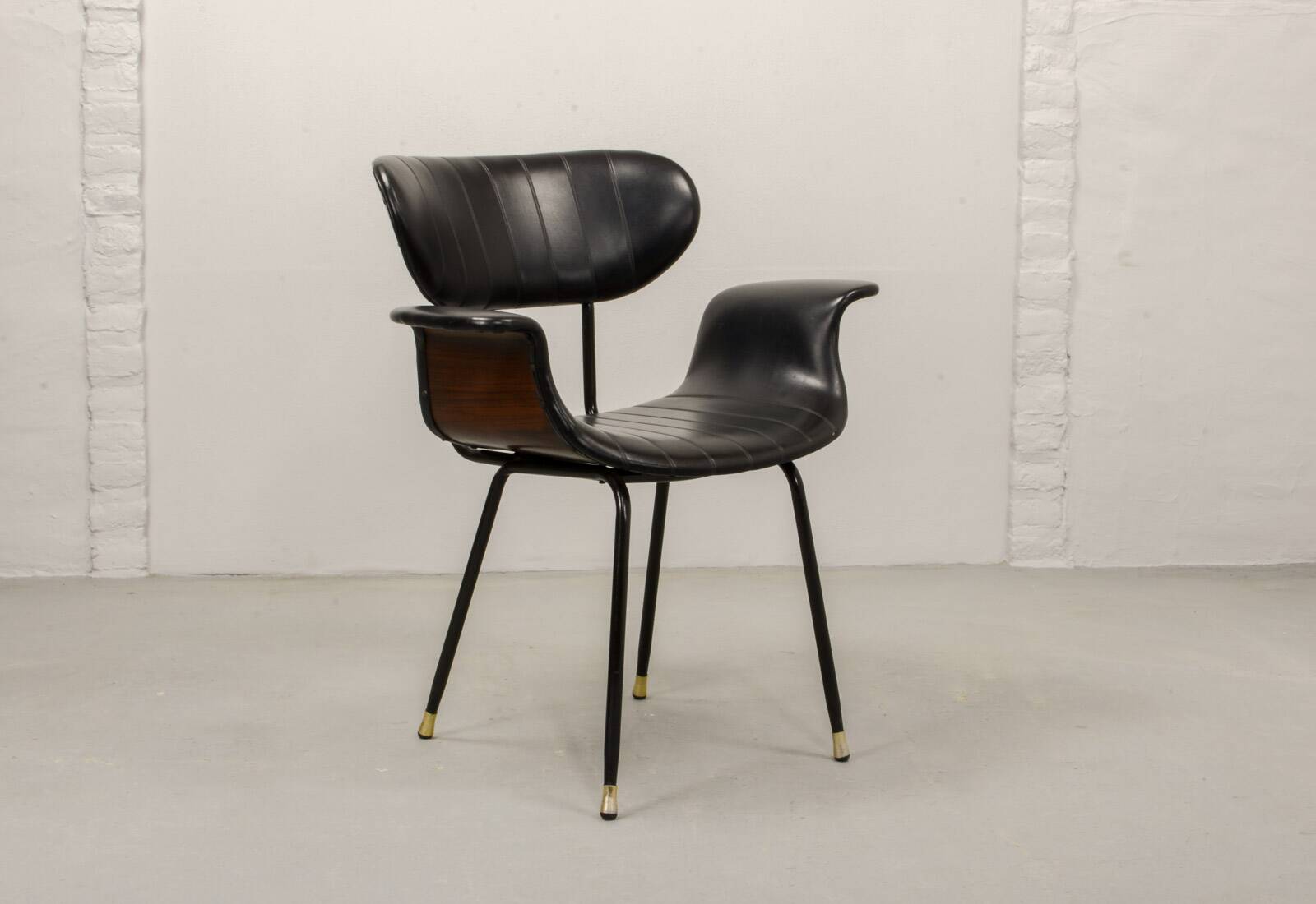 Italian Design Rosewood 'Swan' Side Chair with Black Leatherette Upholstery