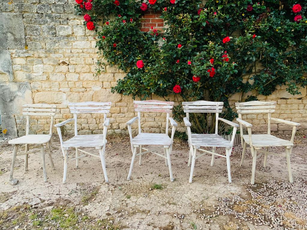 Set of garden seats: 4 armchairs and 1 chair - wooden