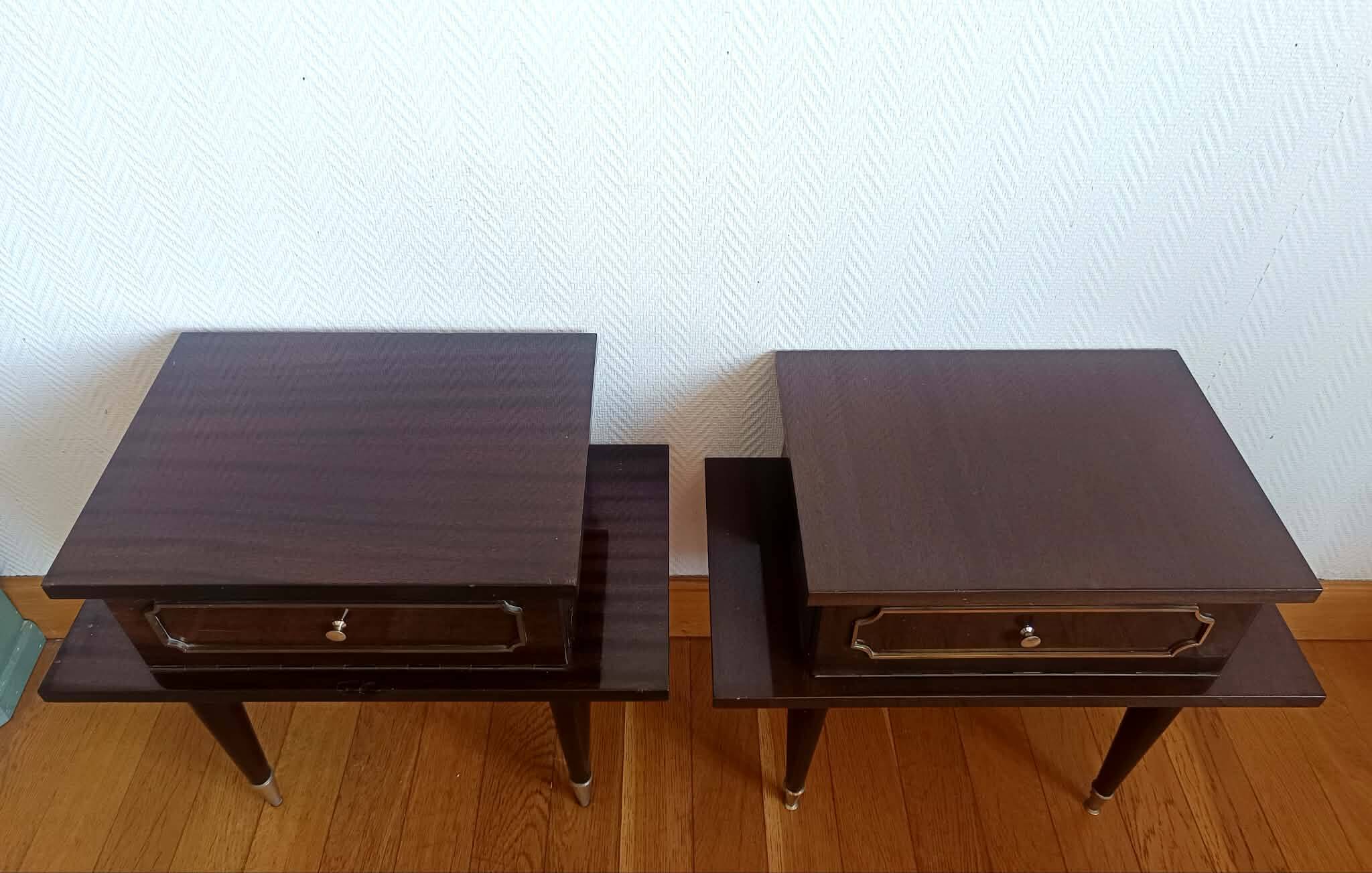 Paire de chevets en bois laqué mid-century 1950