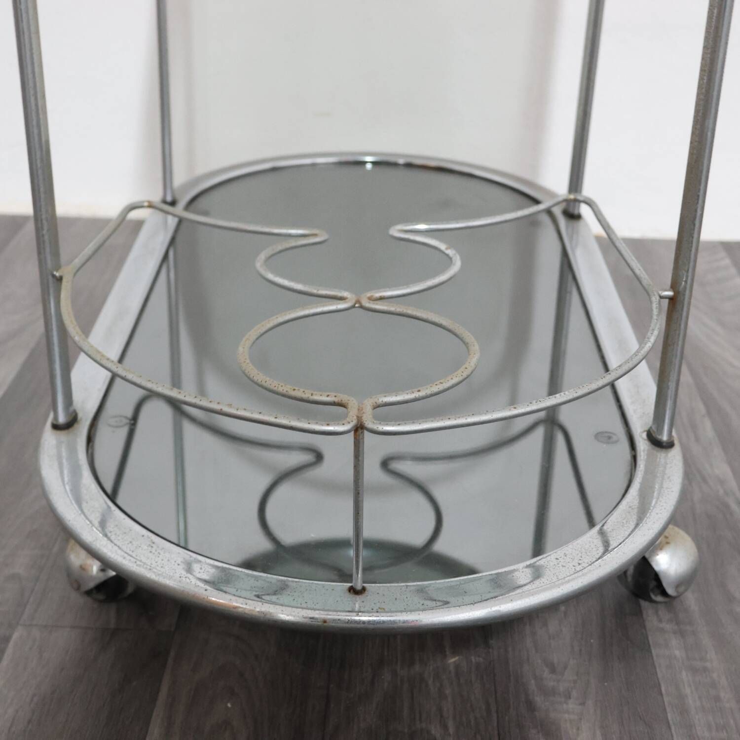 Carrello Portavivande In Acciaio Doppio Ripiano Cristallo Fumè Design