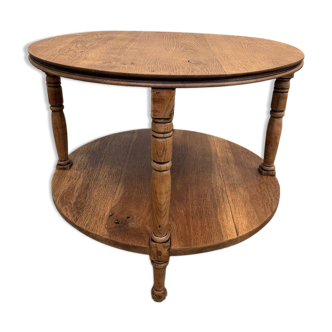 Round oak coffee table (refurbished)