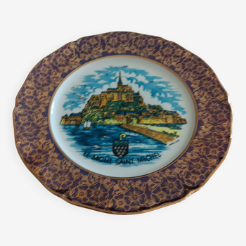 Assiette en porcelaine de France