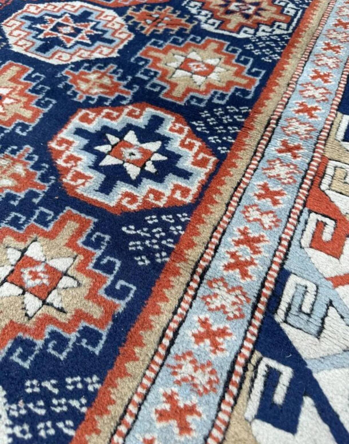Handmade Turkish rug 190cm x 120cm