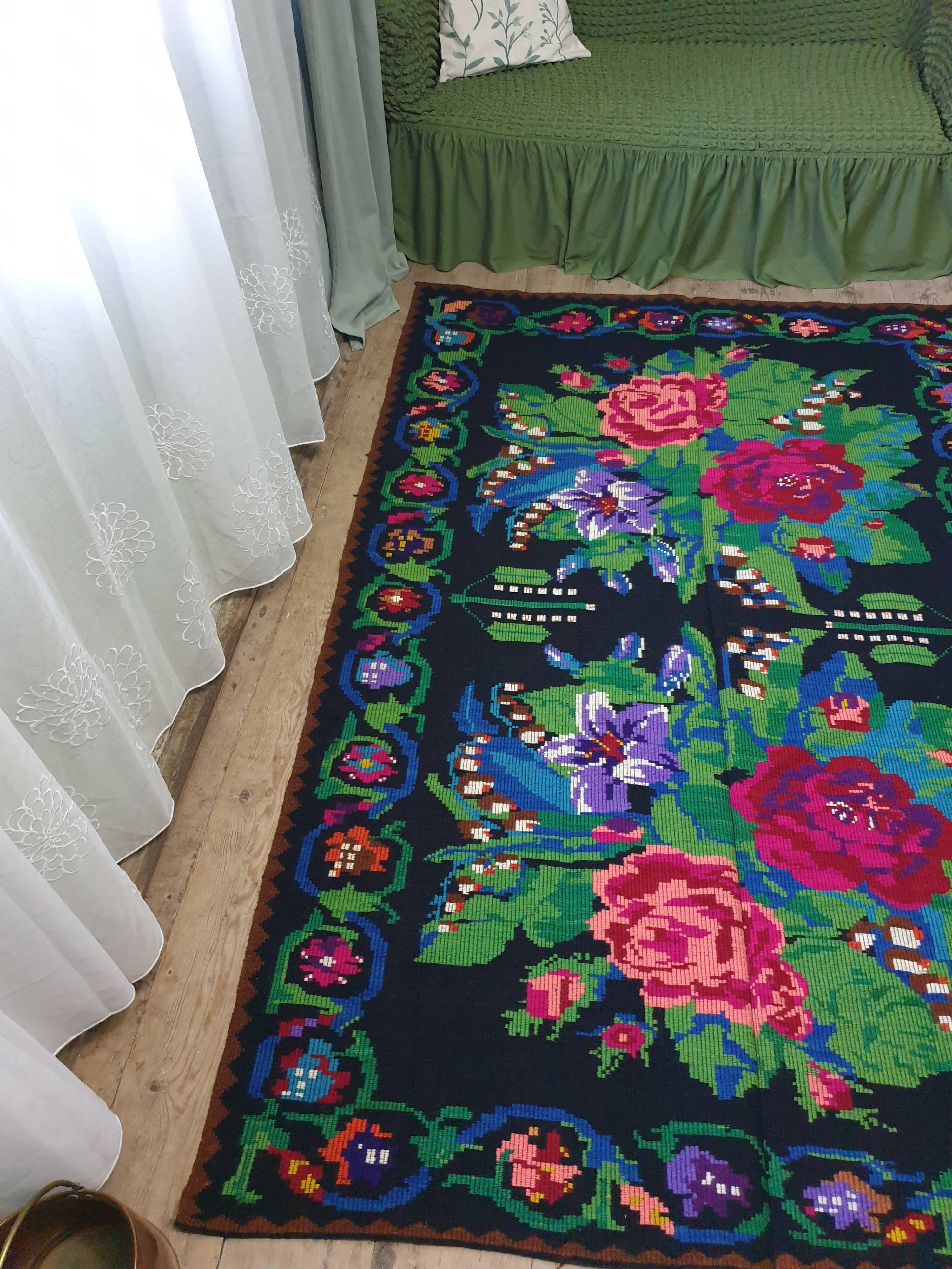 Romanian handwoven carpet green and fuchsia rug made in wool bohemian design