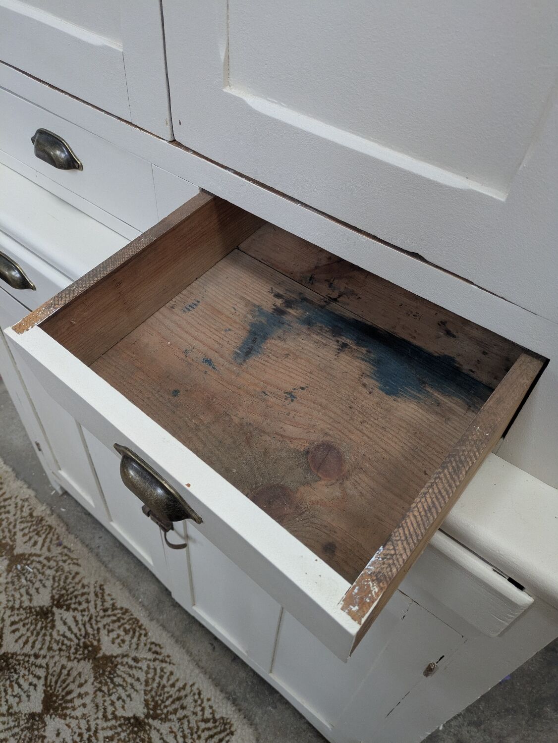 Parisian buffet 2-piece