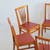 Set of 6 vintage chairs from the 1960s.