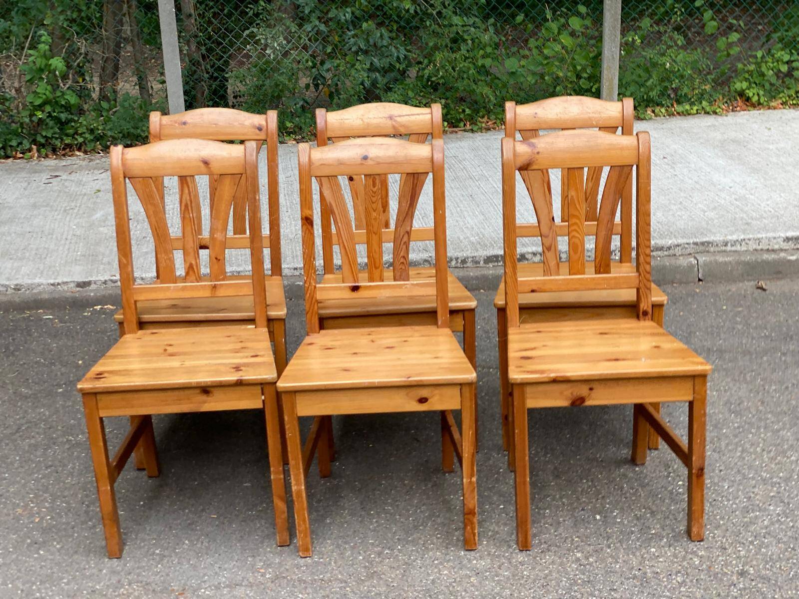 6 chaises à manger scandinaves en bois massif