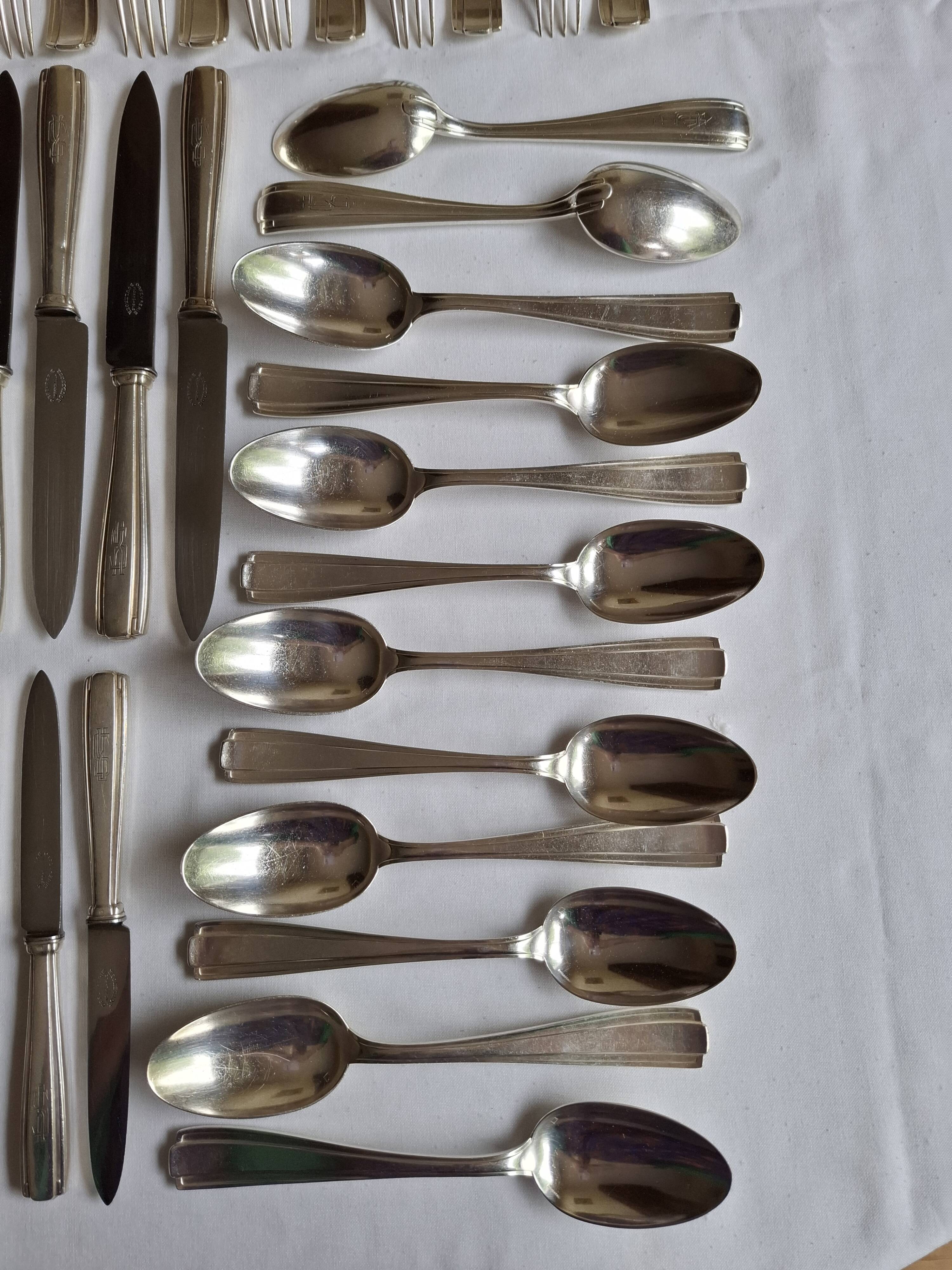 Betty 1930 art deco silver-plated metal Boulenger cutlery set, 50 pieces.