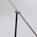 Articulated floor lamp with counterweight mid-century by Rupert Nikoll, nickel, brass.