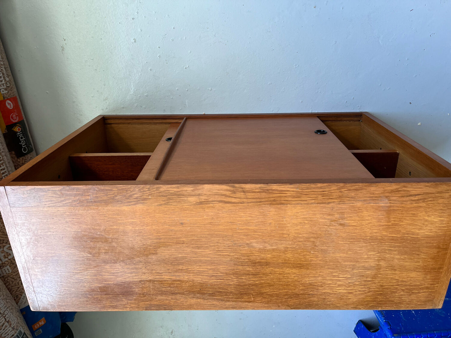 Set of two wooden wall furniture 40/50