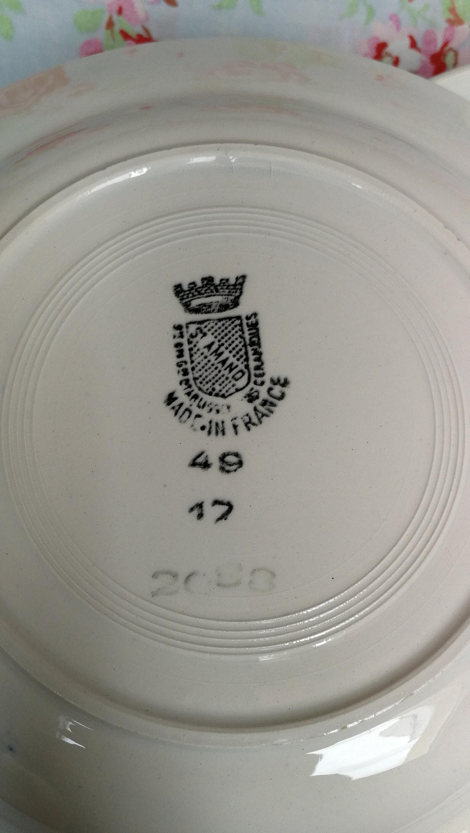 6 old blue flowers with stencil hollow plates