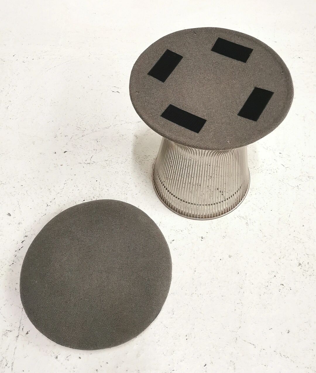 Warren Platner's Stool, Knoll International