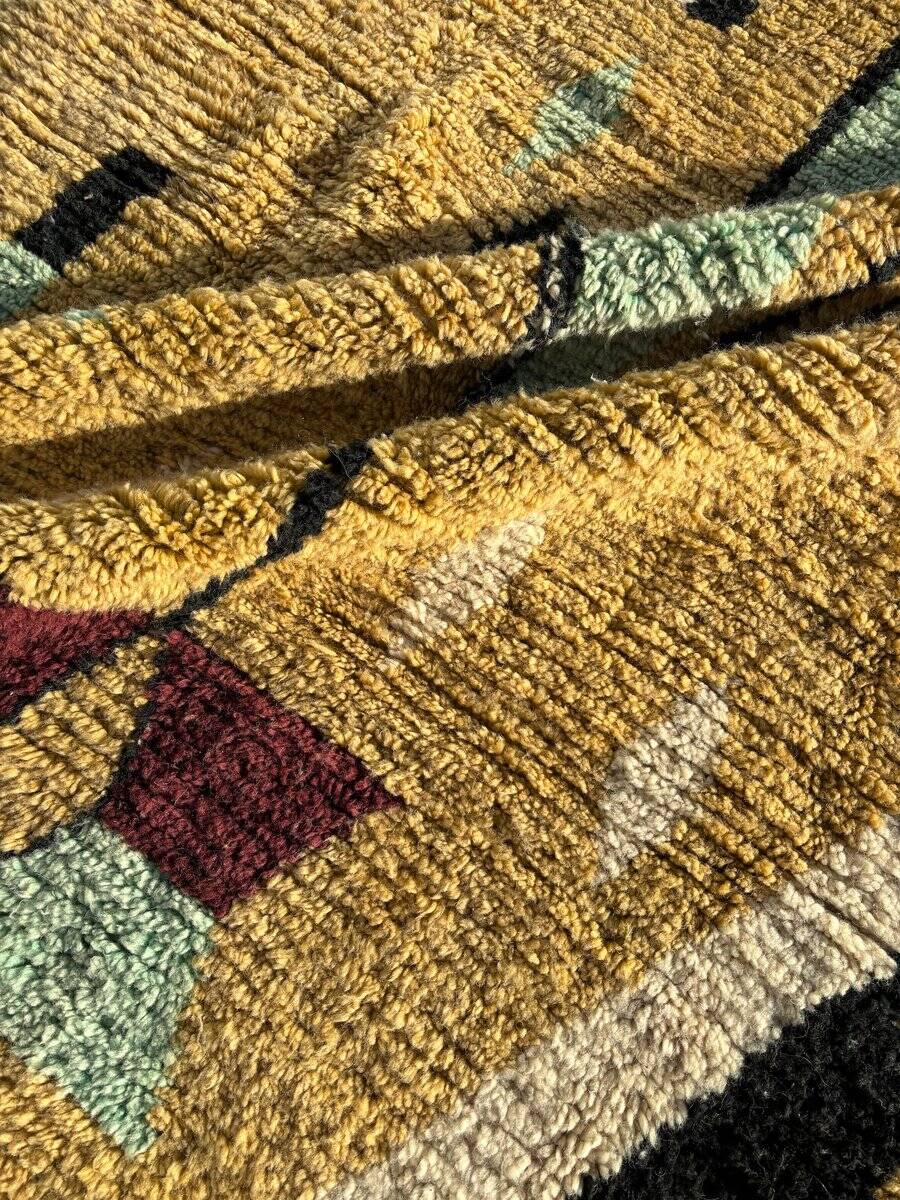 Modern Boujad Moroccan Berber rug in wool.