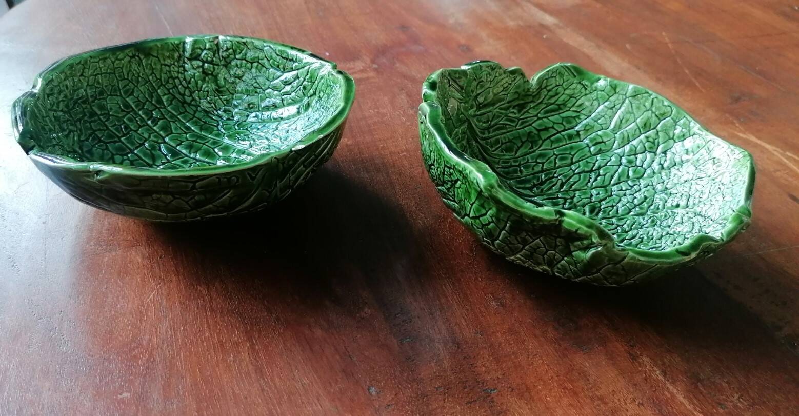 Pair of cabbage leaf-shaped serving bowls