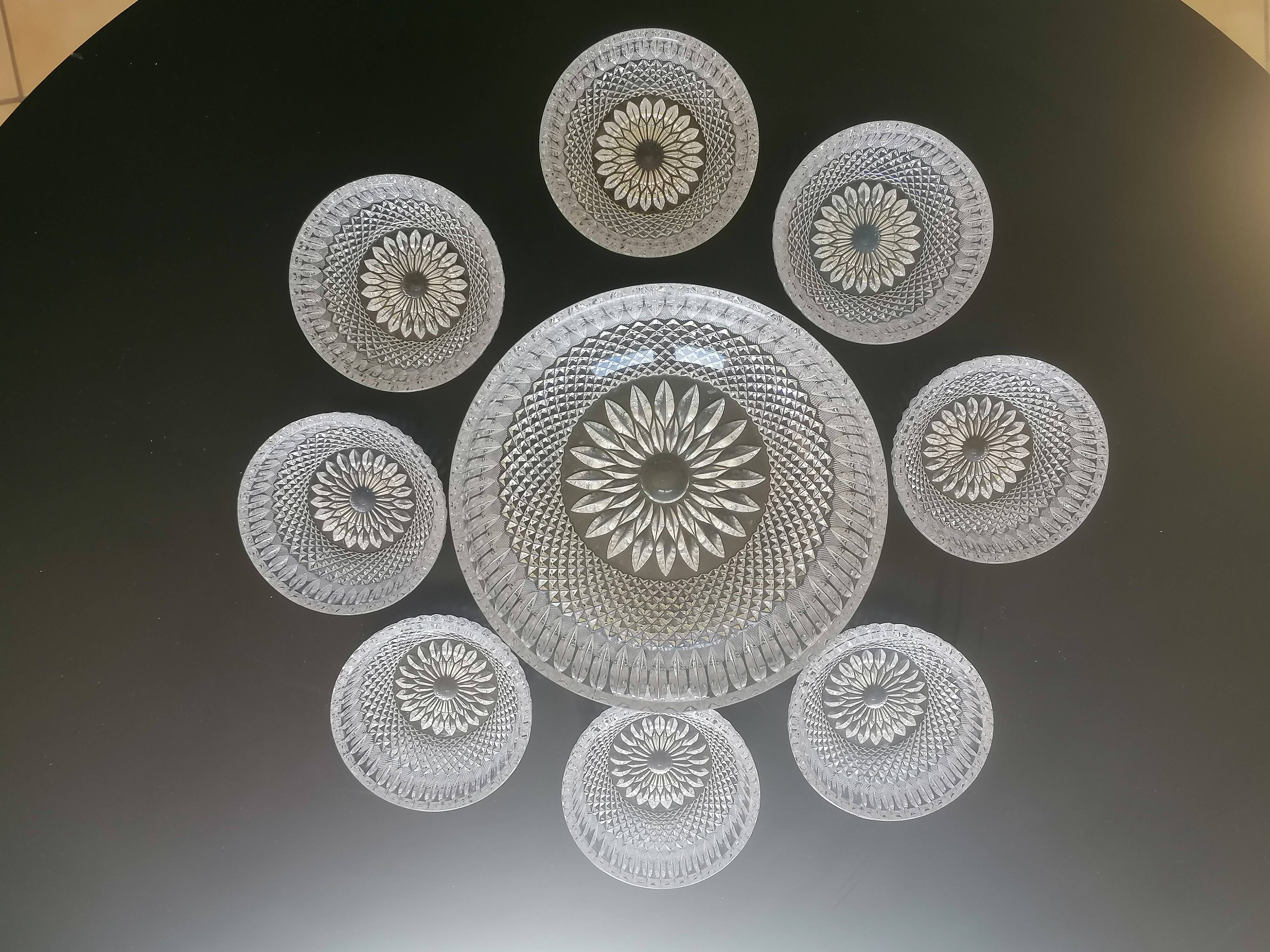 Crystal fruit service with its 8 matching bowls.
