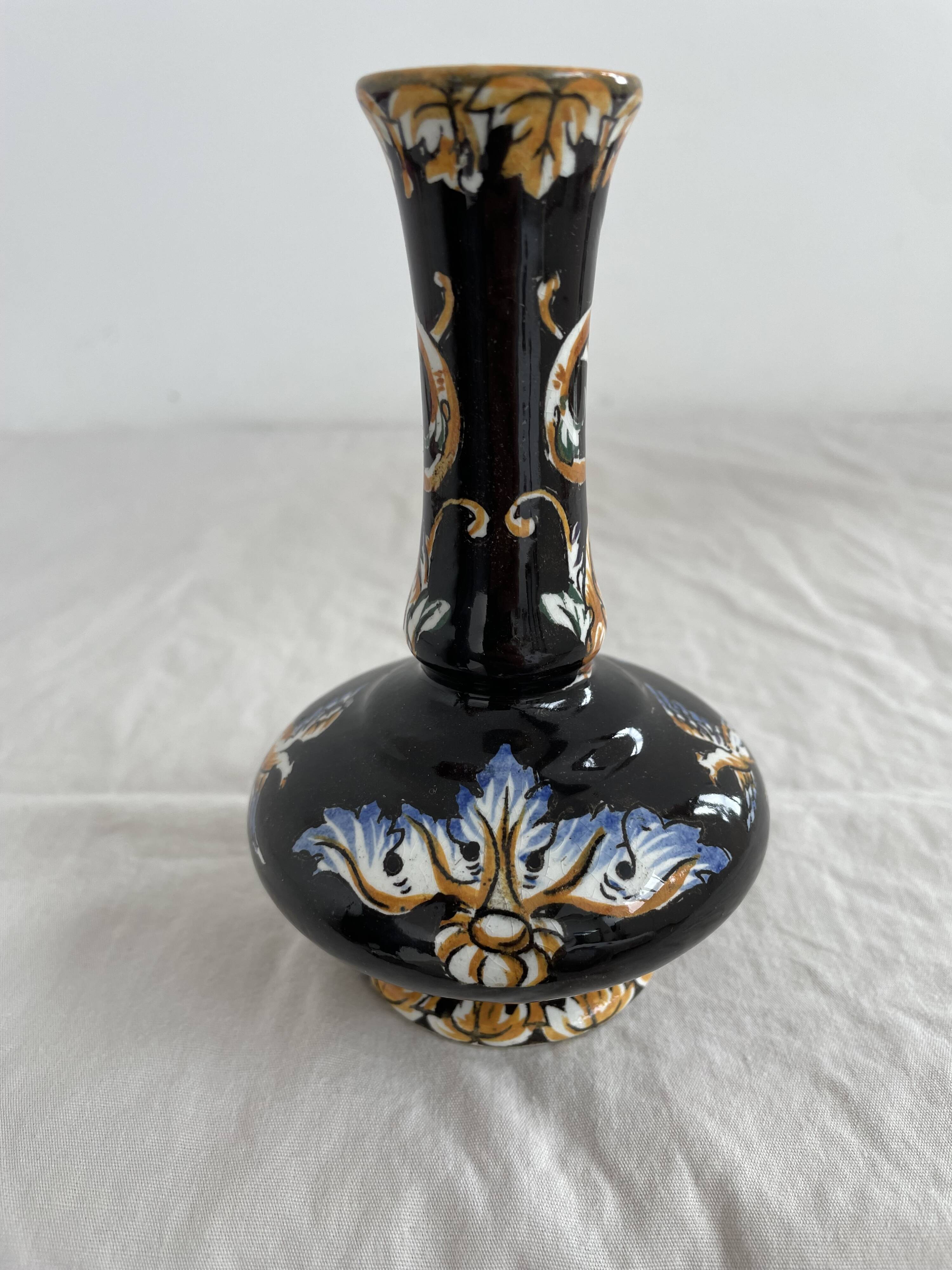Vase faïence Gien, décor Renaissance italienne, décor Italien Thibault