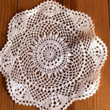 Napperon en coton crocheté main