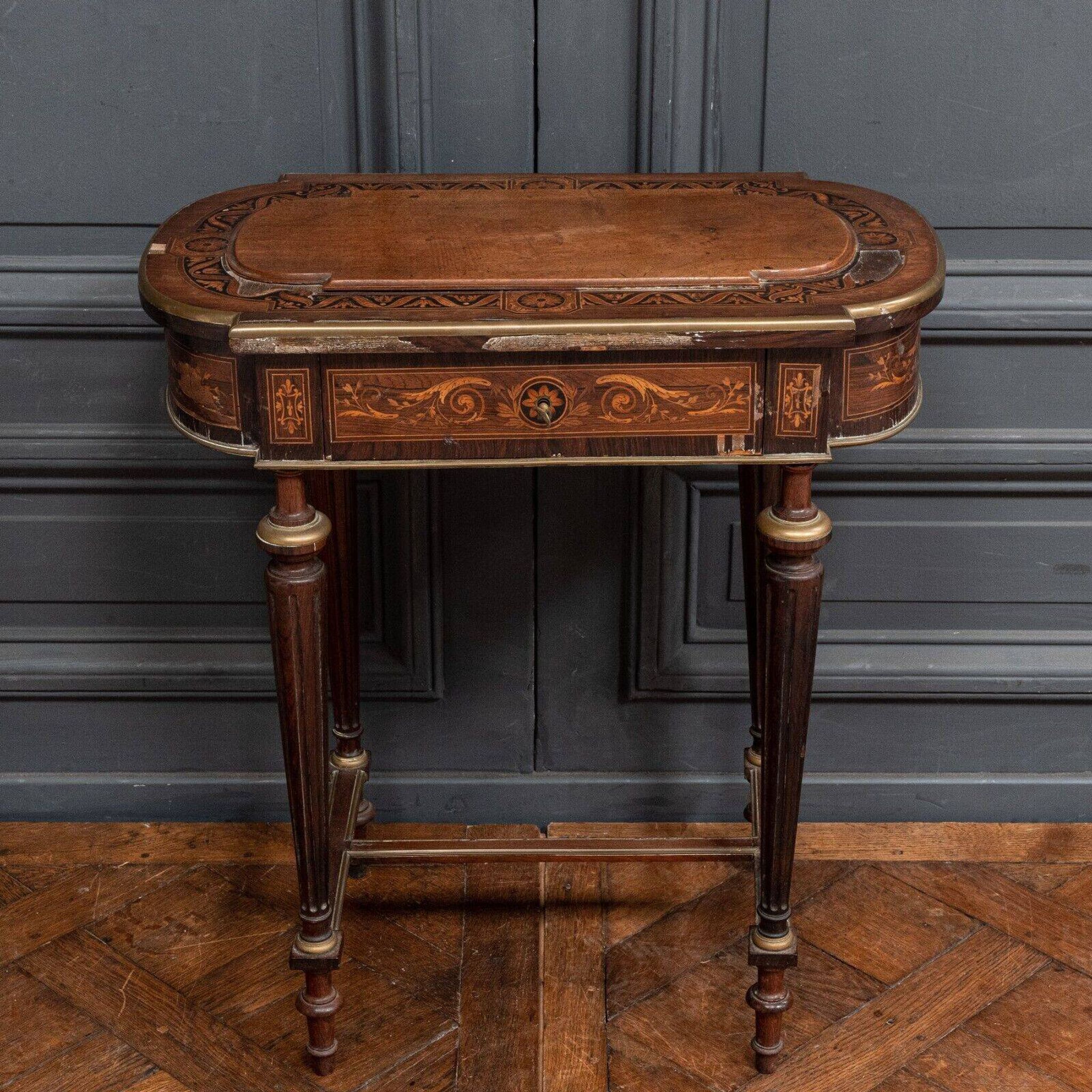 Napoleon III hairdresser worker marquetry 4 feet decorated with bronze