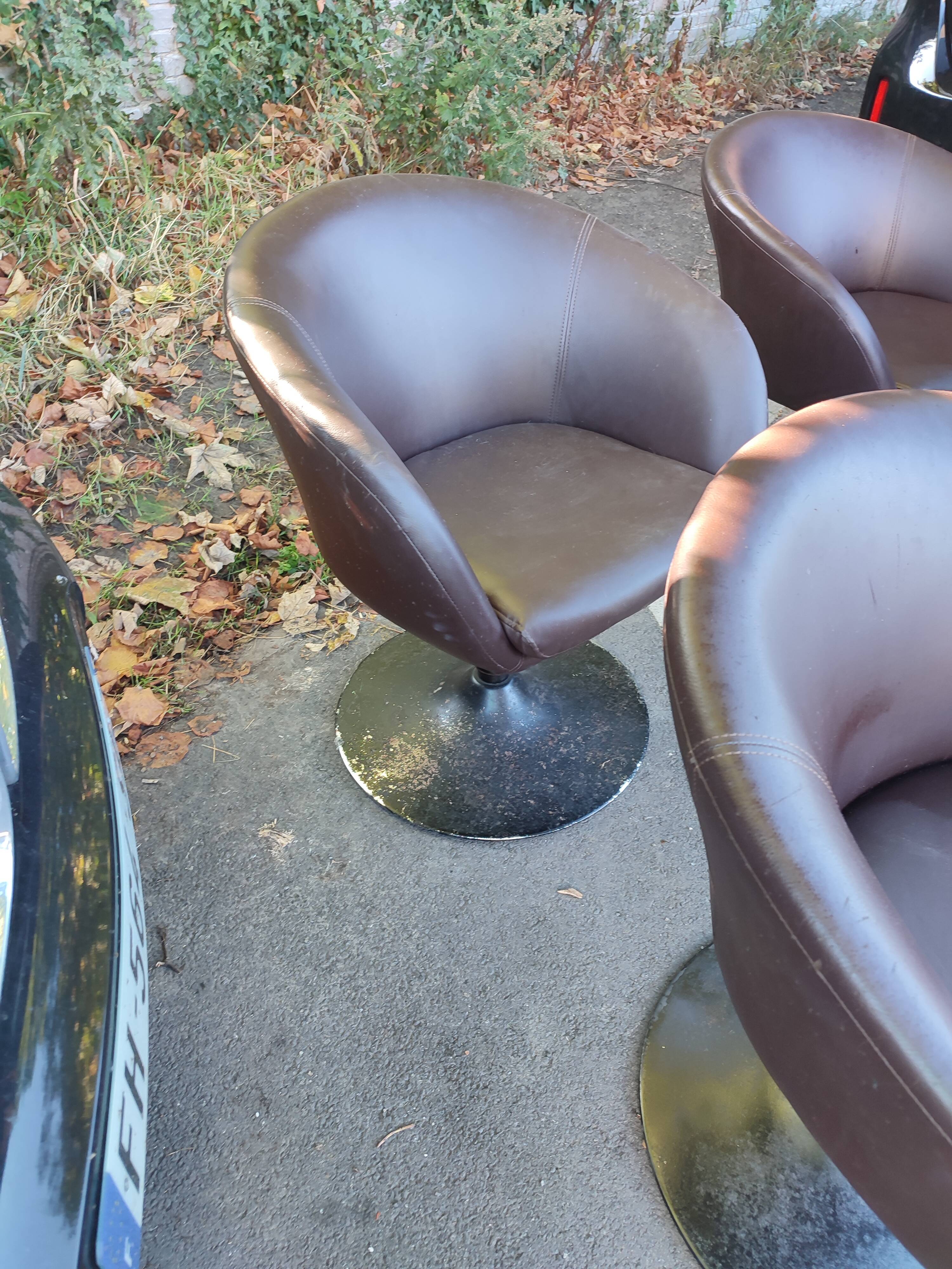 Set of 4 vintage Pierre Guariche chairs