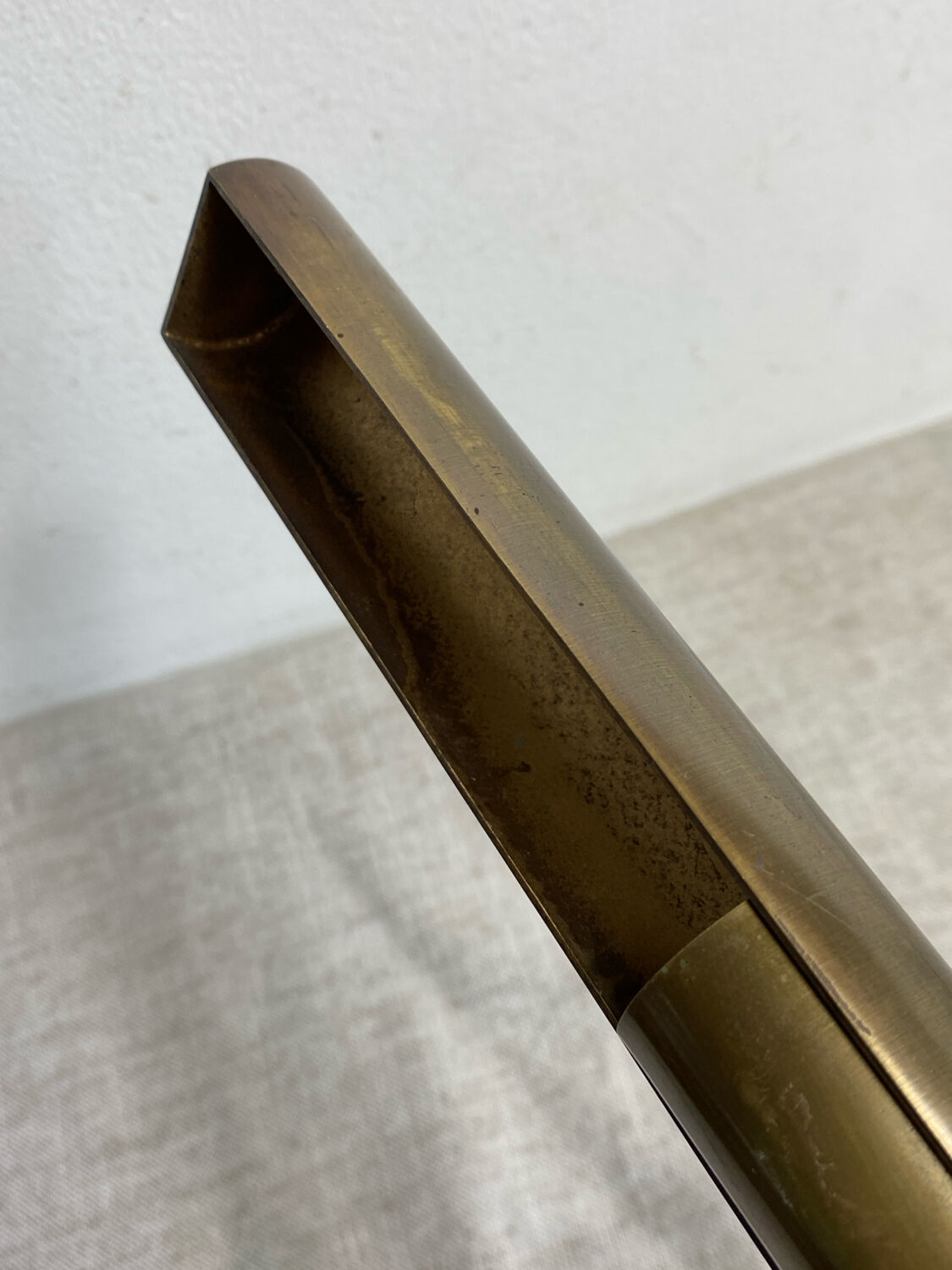 Wall light, picture light, in brass.