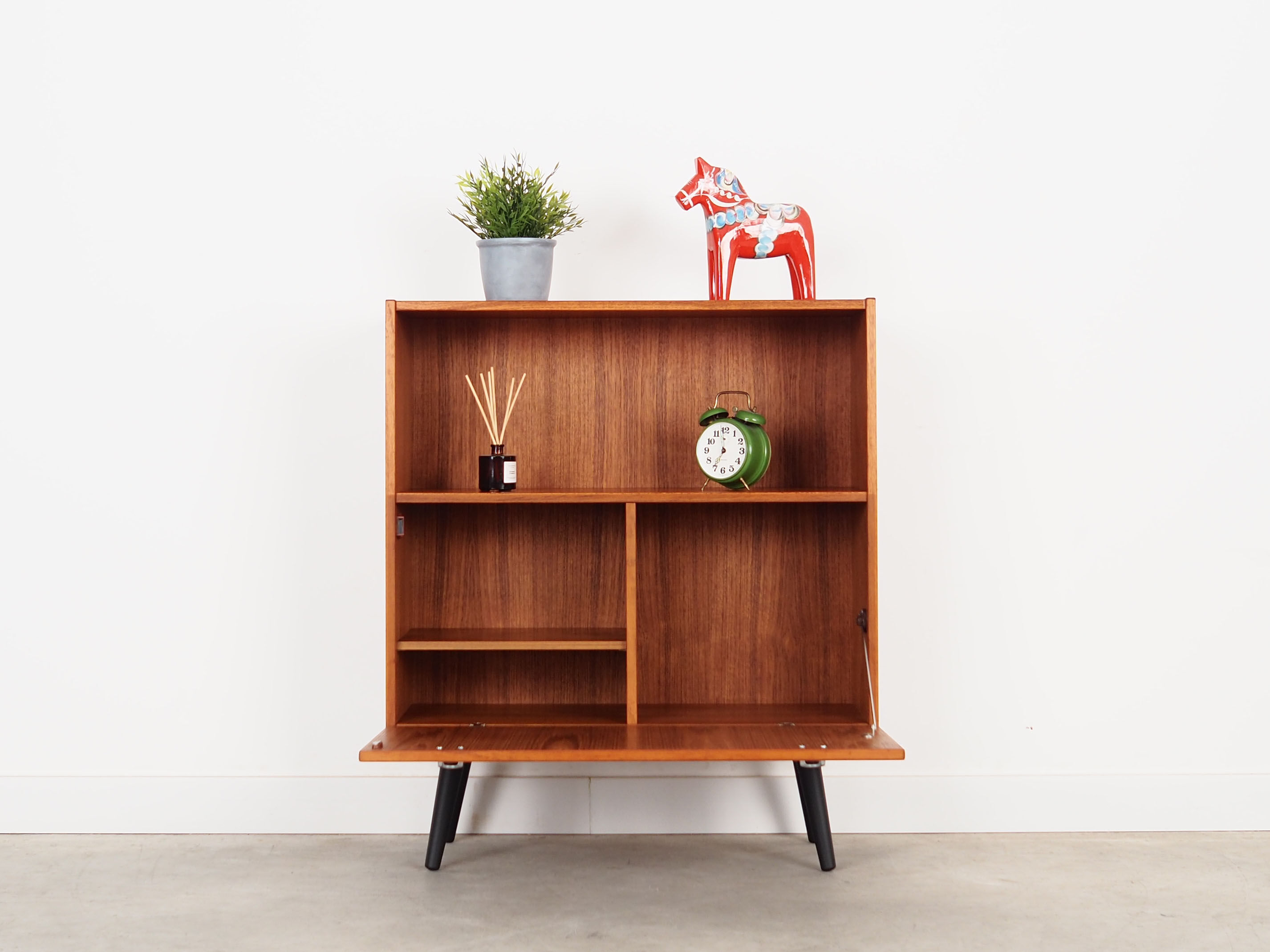 Teak bookcase, Danish design, 1970s, production: Denka
