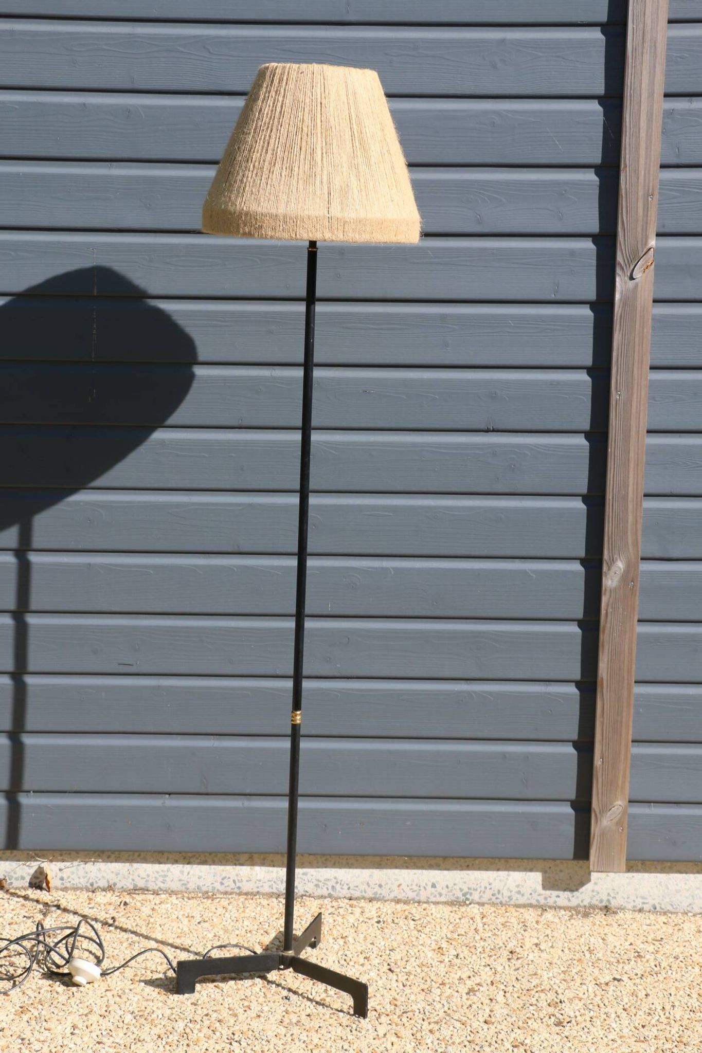 Lampadaire moderniste métal bois