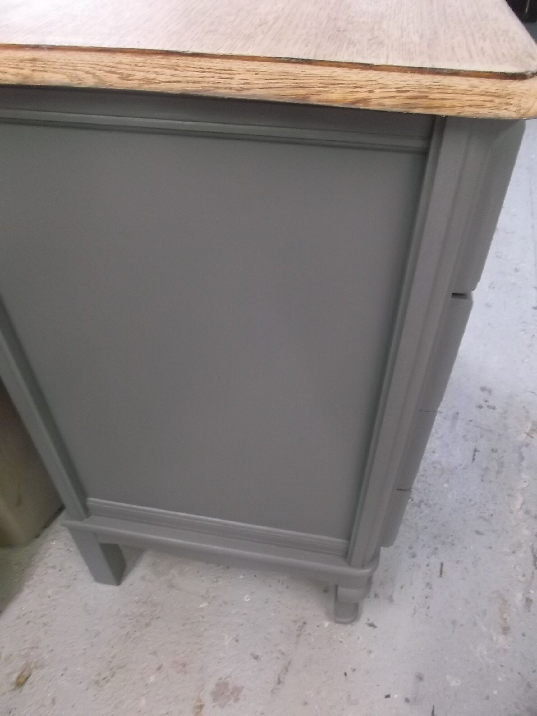 Commode ancienne, patinée, vintage