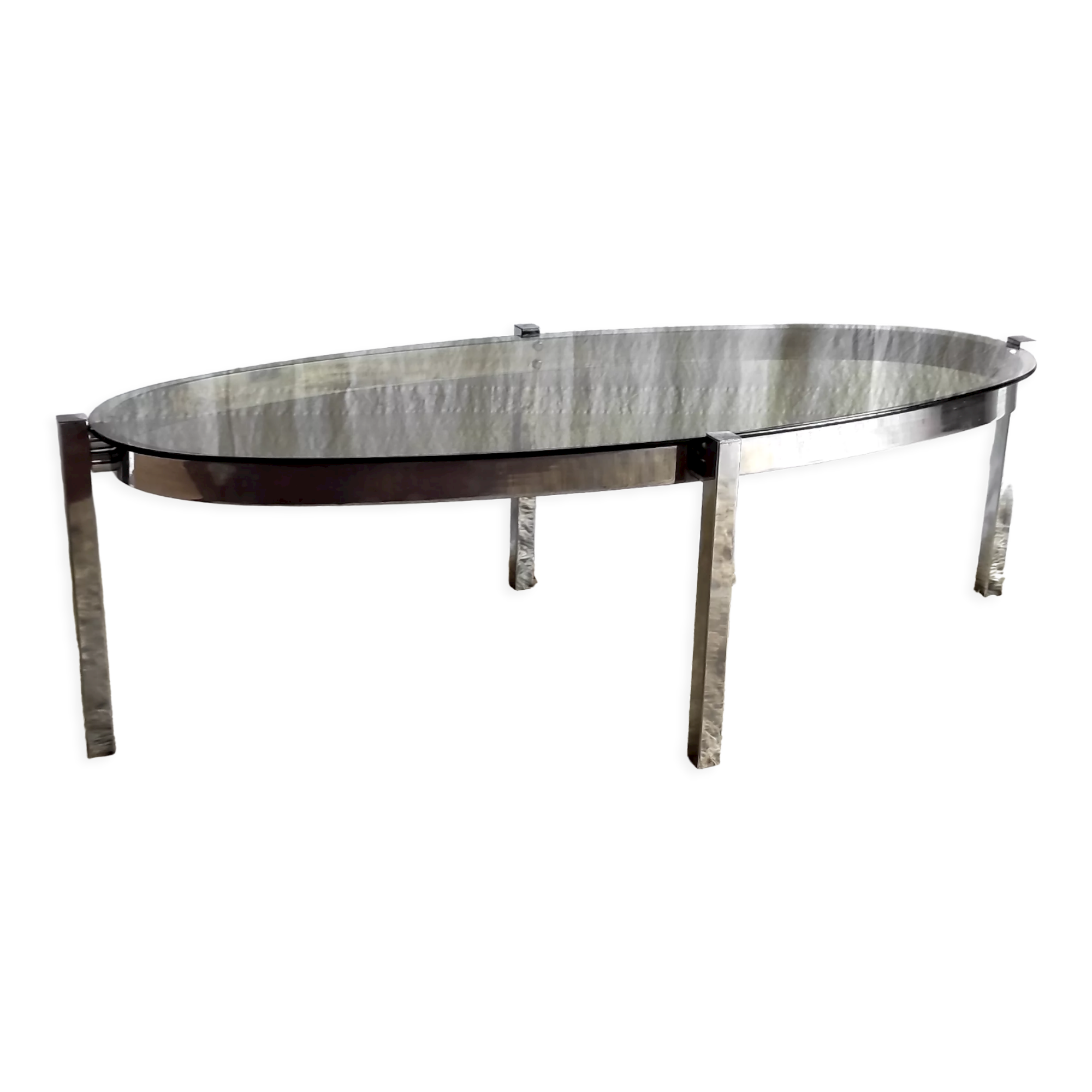 Table basse de forme élyptique en metal chomé et verre fumé, années 70