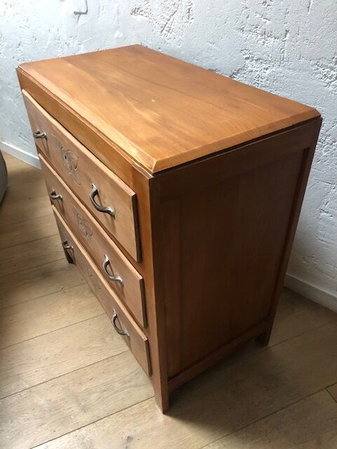 Art deco wood dresser