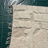 Handmade traditional wool rug size 2/3 m