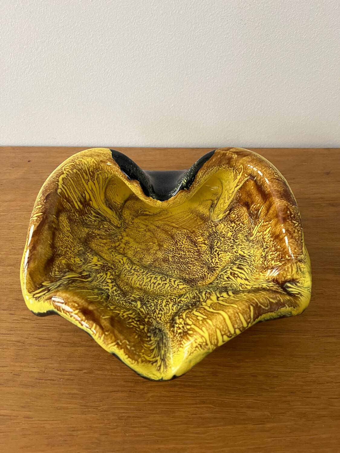 1950s/60s glazed ceramic trinket tray