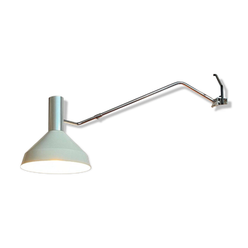 Mid-century minimalist Swiss table lamp with a clamp by Rosemarie and Rico Baltensweiler for Baltensweiler, 1950s.