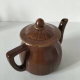 "Selfish" teapot