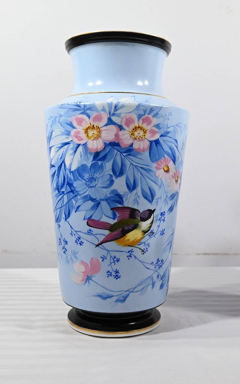 Pair of Porcelain Vases – Mid-19th Century