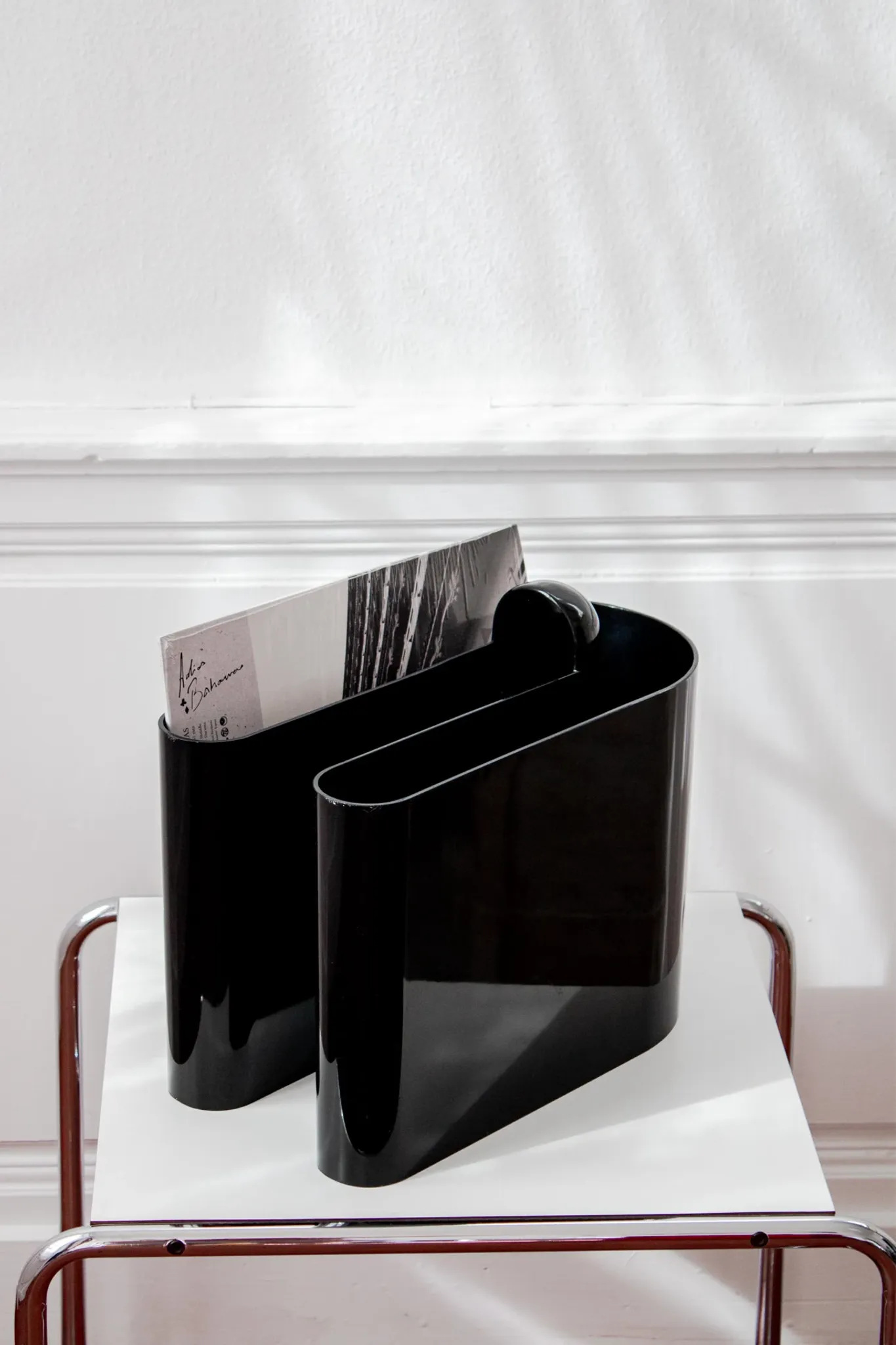 Vintage magazine rack Portariviste (Art. 270) by Rodolfo Bonetto for