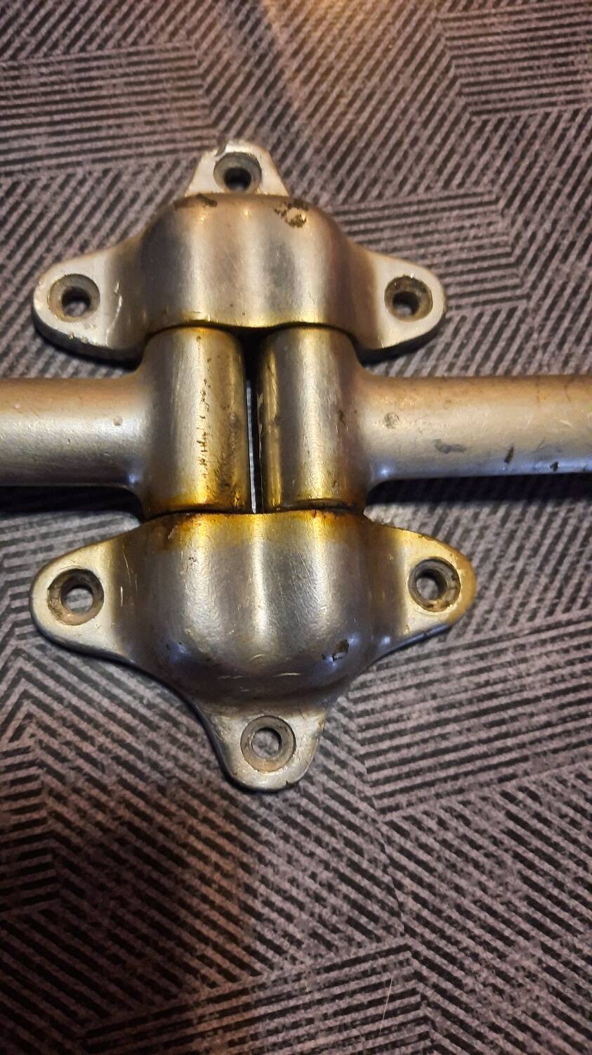 Wall coat rack with 2 hooks