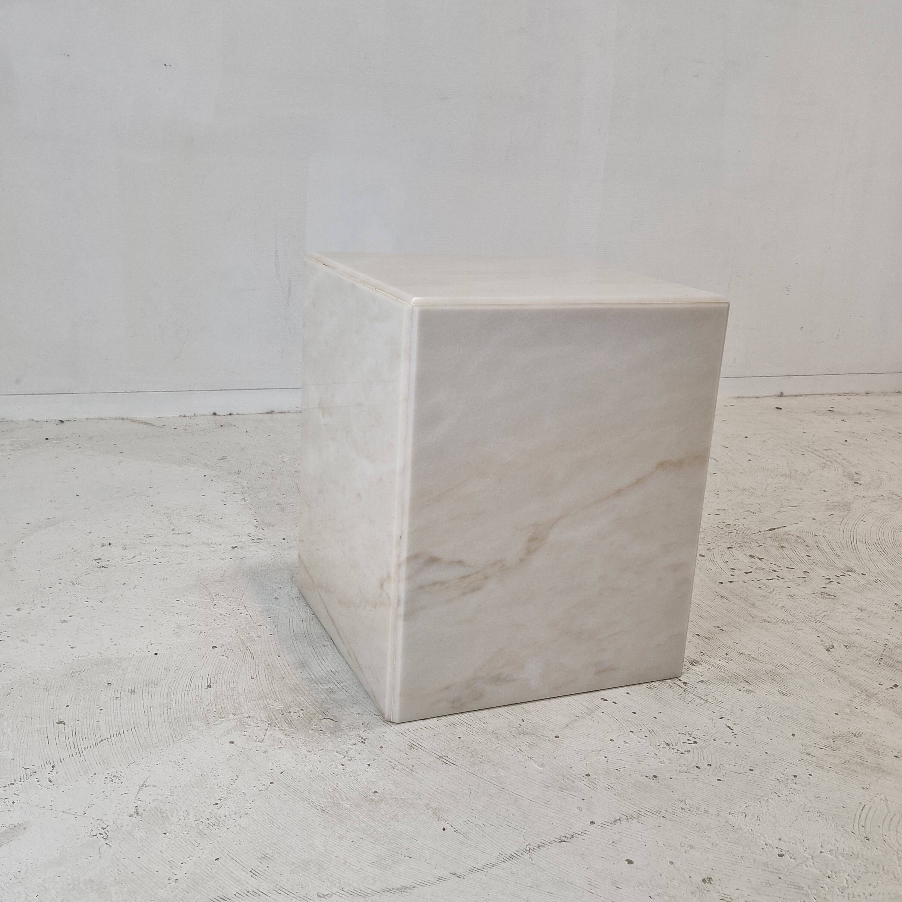 Italian Marble Side Table or Pedestal, 1980's