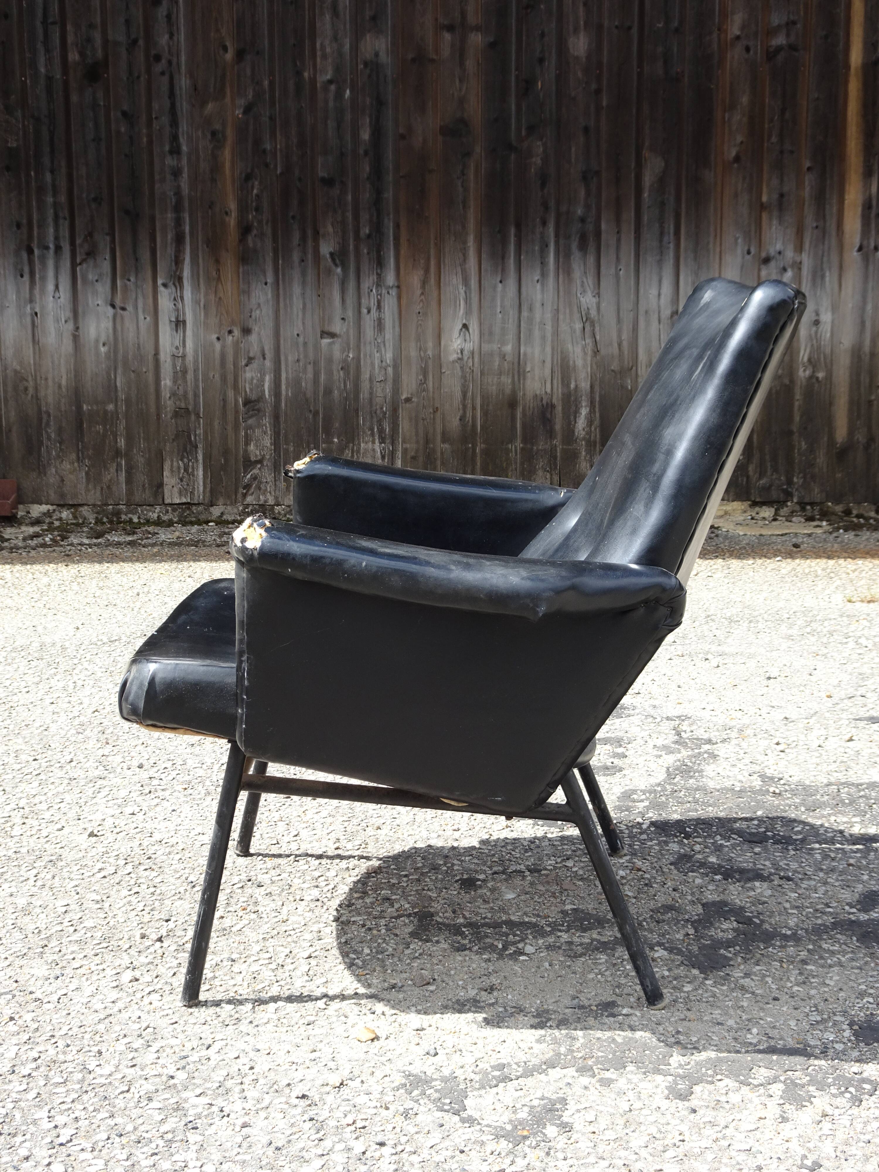 SK660 armchair by Pierre Guariche, Steiner edition, circa 1953.