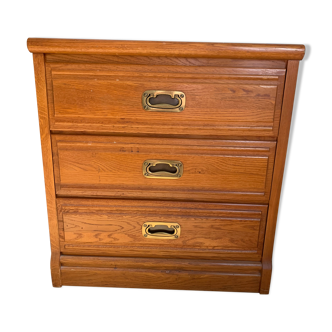 Wooden chest of drawers
